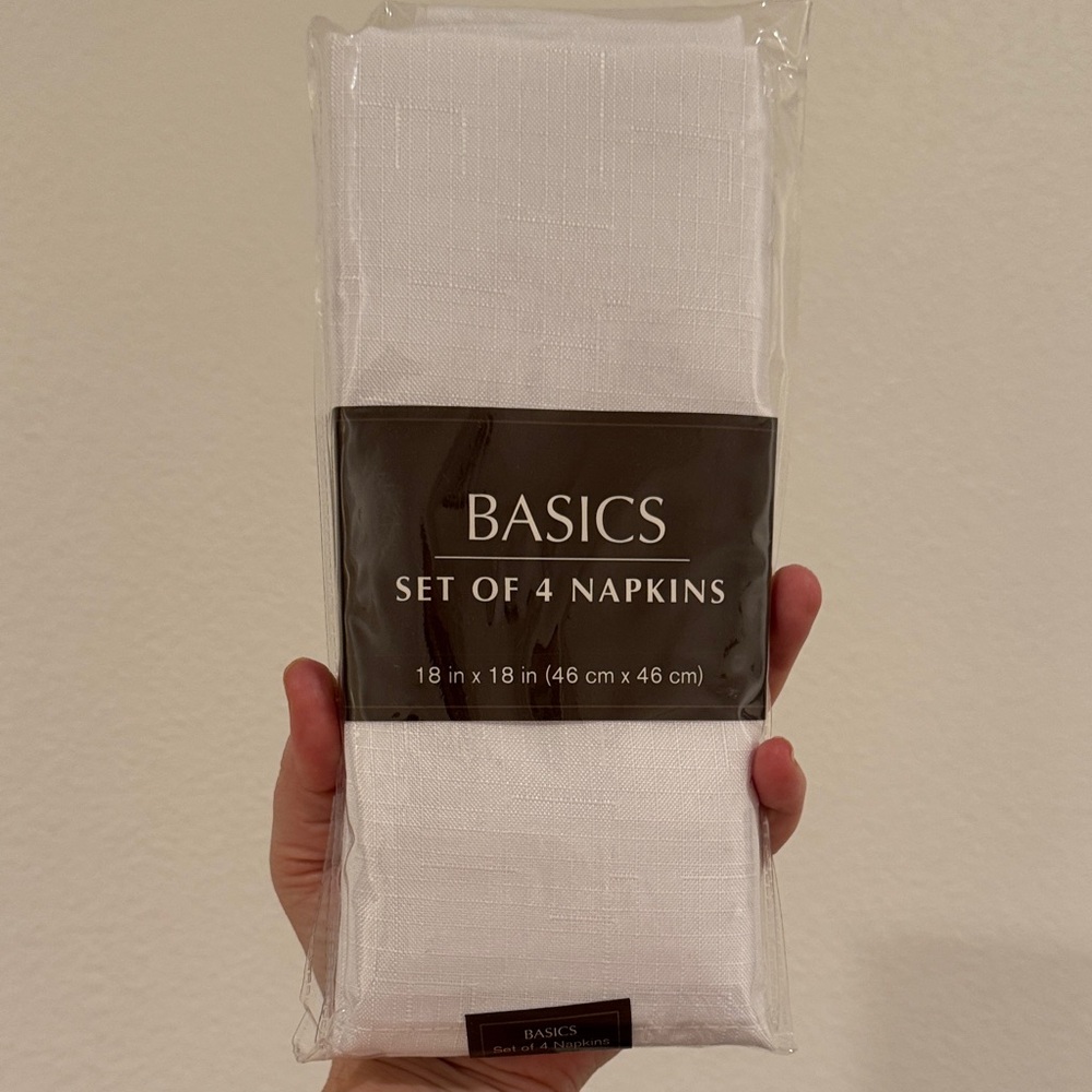 Basics White Napkin Set of 4